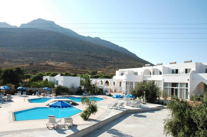 Eristos Beach Hotel Megálon Choríon Exterior foto